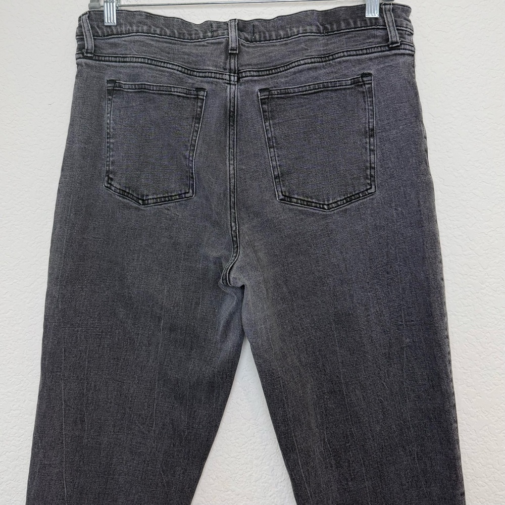 Abercrombie & Fitch The Mom High Rise Black Jean - Picture 7 of 12